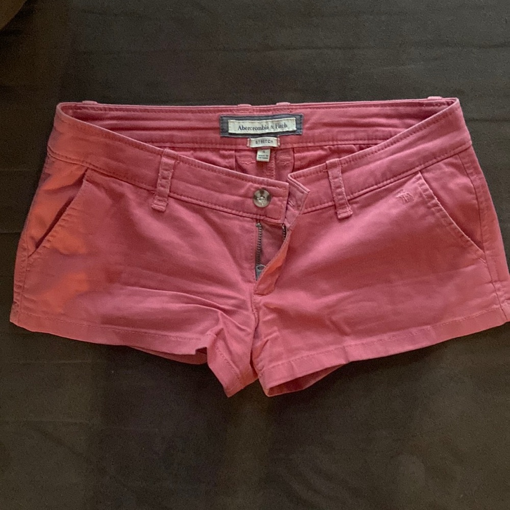 Vintage Abercrombie and Fitch shorts salmon pink 💕